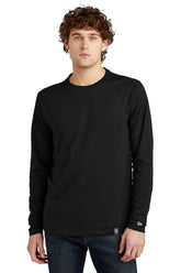 New Era ® Heritage Blend Long Sleeve Crew Tee - Black - XS